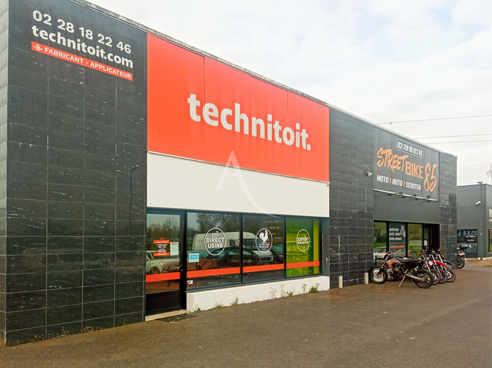   CHALLANS LOCAL COMMERCIAL de 162 m² 