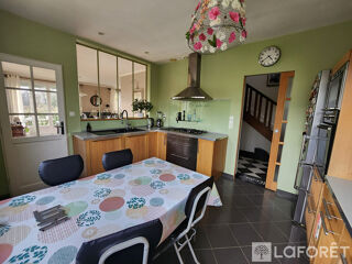  Maison � vendre 8 pi�ces 210 m�