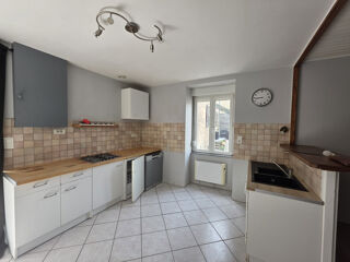  Immeuble � vendre 6 pi�ces 194 m�