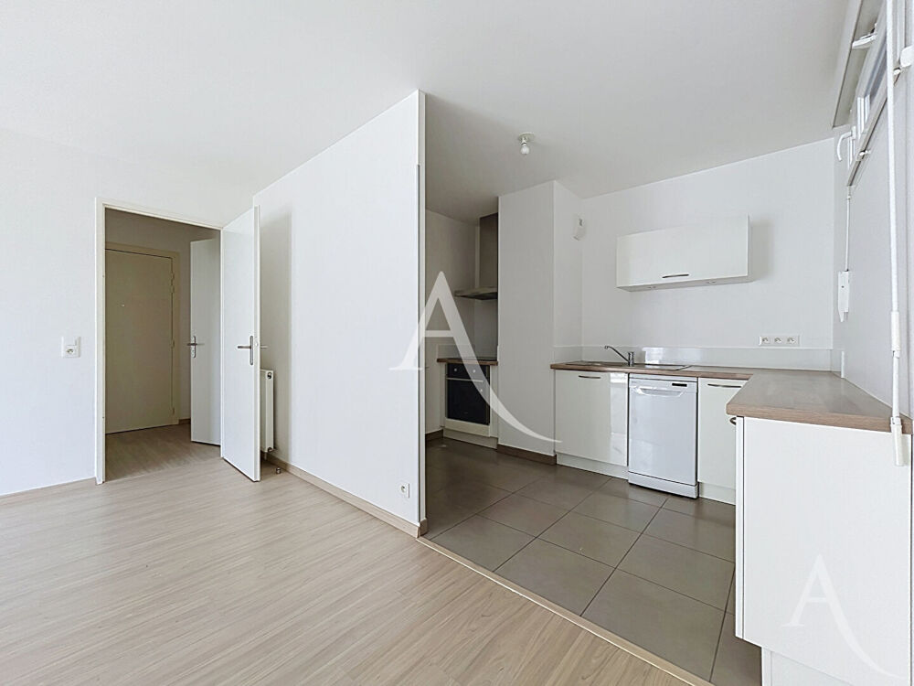 Vente Appartement Appartement 2 pièces au coeur du centre ville de Mantes La Jolie avec place de stationnement Mantes la jolie