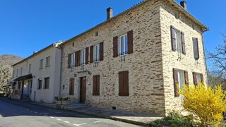  Maison à vendre 15 + pièces 750 m²