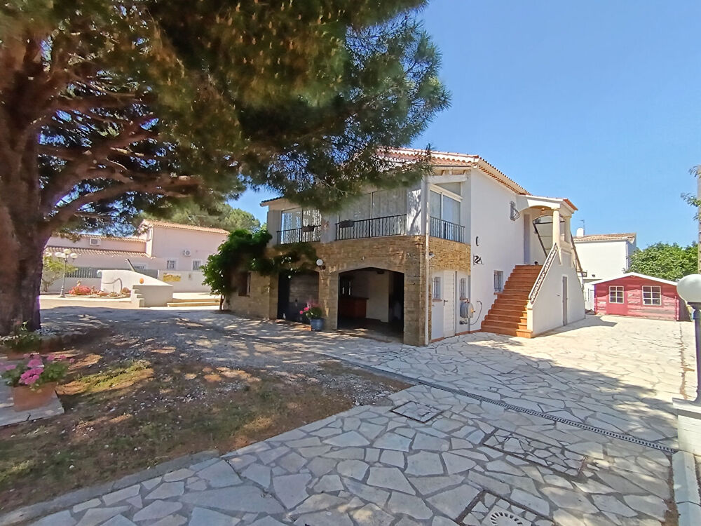 Vente Maison Six-fours les plages Maison T7 en R+1 d'environ 170 m² sur un terrain de 1100 m² Six fours les plages
