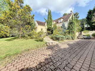  Maison  vendre 8 pices 273 m