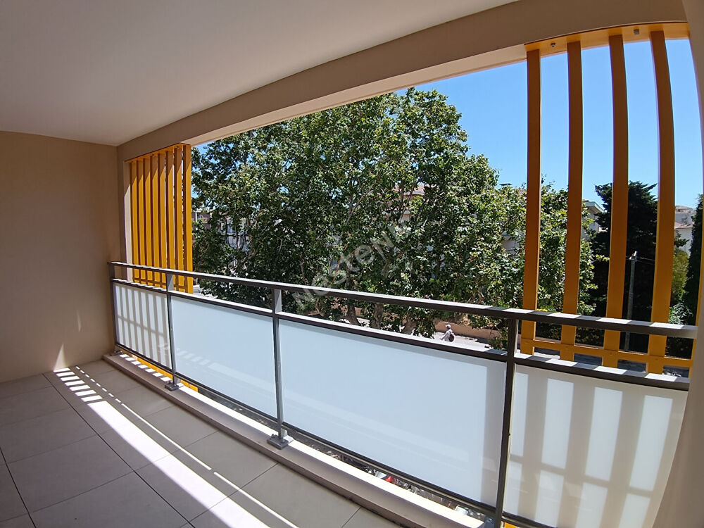Vente Appartement Appartement T3 de 61,50m² avec terrasse de 8,50m² et 2 places de parking Six fours les plages