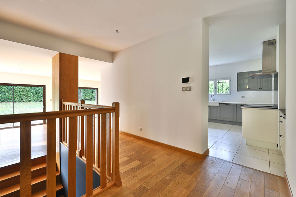 Vente Maison Maison  7 pièce(s) 220 m2 Saint cyr au mont d or
