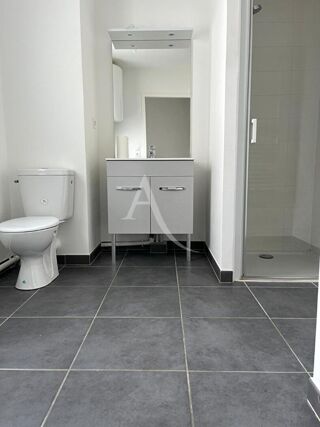  Appartement à louer 1 pièce 27 m²