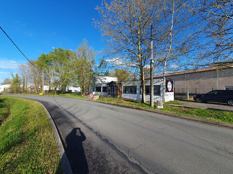 Local commercial à vendre BEYCHAC et CAILLEAU 315000 33750 Beychac et caillau