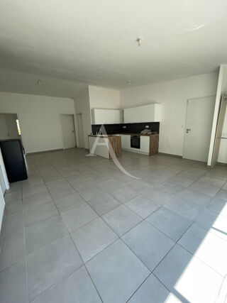  Maison à louer 5 pièces 94 m²