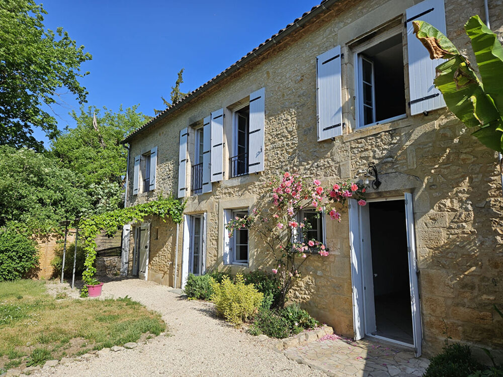 Maison en pierre rénovée à deux pas du village de Cubjac-Auvézère-Val d'Ans