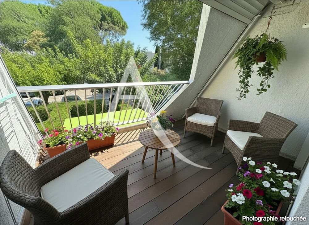 Studio de 21m² rénové avec loggia et parking