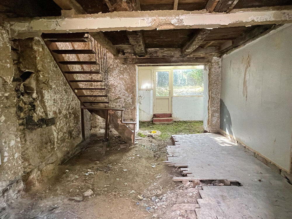 Maison en pierres à rénover -Serent