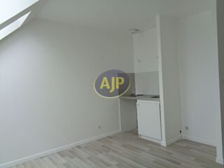  Appartement à louer 1 pièce 19 m²