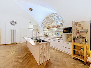 Vente Maison APPARTEMENT DE CARACTÈRE DE 143 M² AVEC TERRASSE COUVERTE ET 2 PLACES DE PARKING Saint amour
