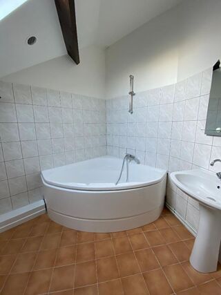  Appartement � louer 3 pi�ces 79 m�