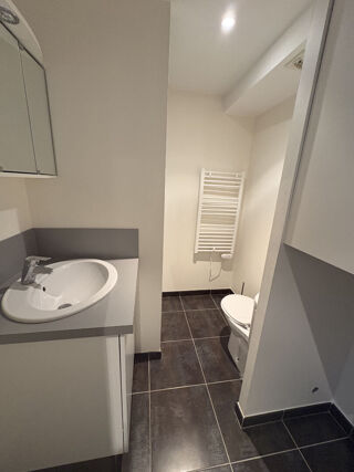  Appartement à louer 1 pièce 32 m²