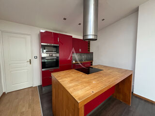  Appartement à louer 3 pièces 71 m²