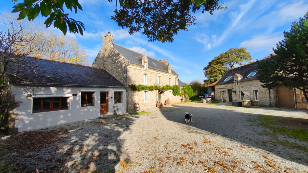 MORBIHAN, Melrand, Superbe maison avec annexe, maison secondaire, garage, hangar, terrain