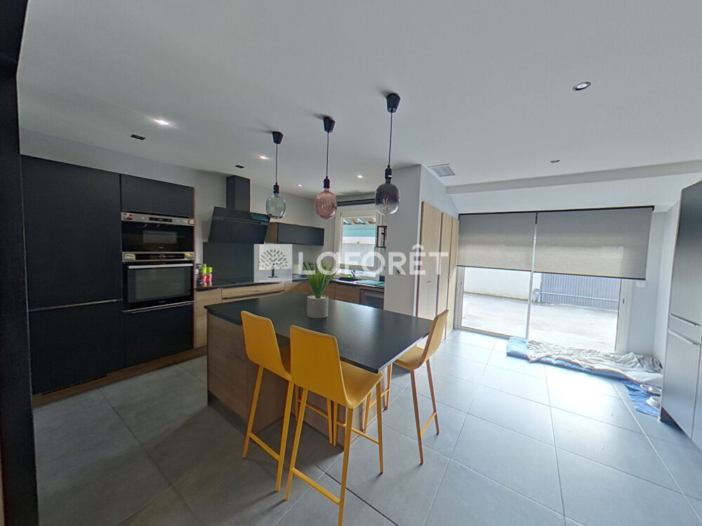 Vente Maison Bompas,  Villa 4 faces de plain-pied , piscine Bompas