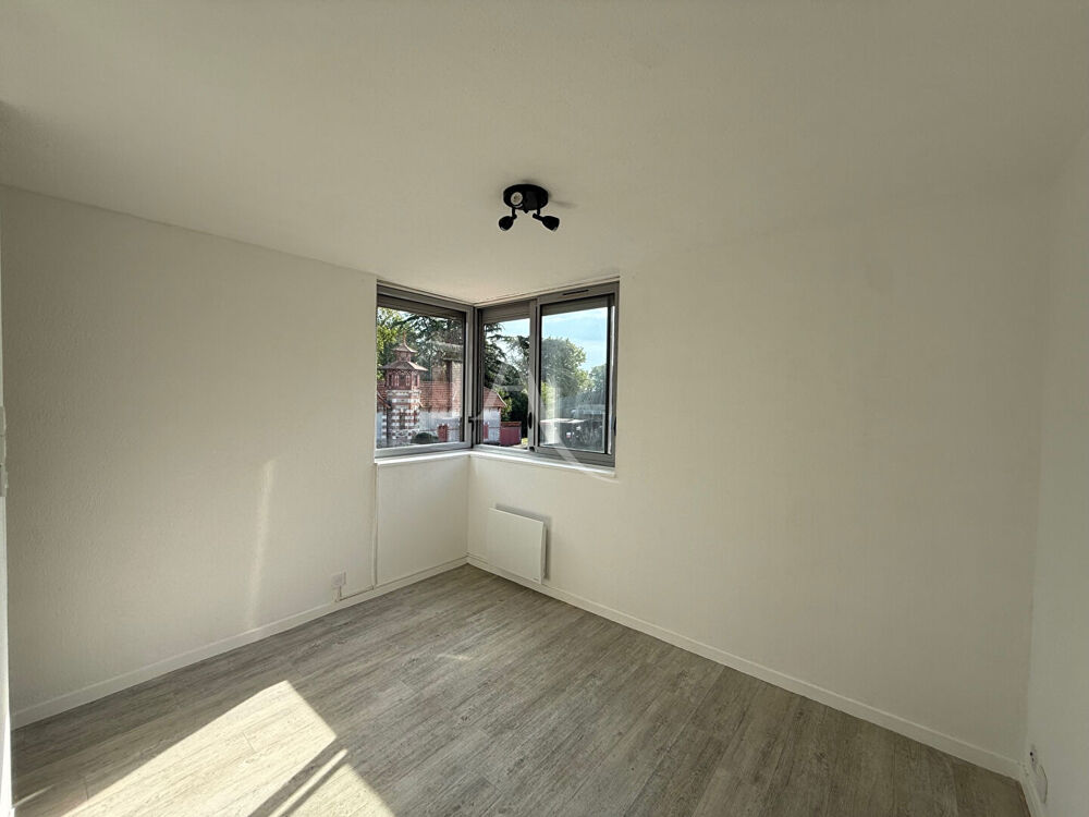 Appartement La Roche Sur Yon 1 pièce(s) 21.25 m2