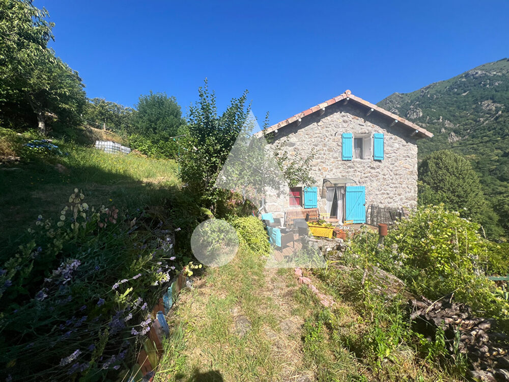 authentique maison en pierre de 96 m²