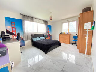  Maison  vendre 10 pices 230 m