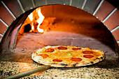 RESTAURANT PIZZERIA (FOUR BOIS) TERRASSE PARKING  13011 385000 13011 La valentine