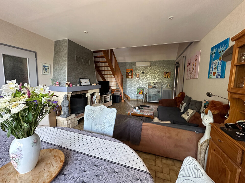 CHATELLERAULT - 5 MIN DU CENTRE VILLE - MAISON FAMILIALE - 5/6 CHAMBRES - UN T2 A LOUER