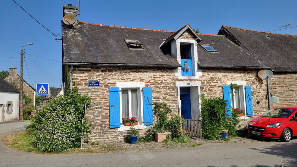 CÔTES-D'ARMOR, Proche de Bon Repos, Charmante Maison Mitoyenne 2 Chambres, Beau Potentiel