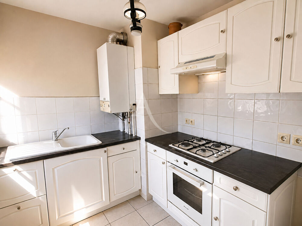 Vente Appartement Appartement T2 - Le Rouet - 13008 - terrasse - ascenseur Marseille 8