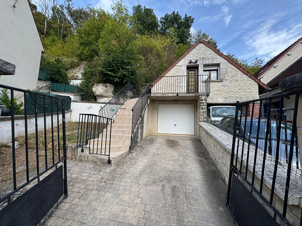 Location Appartement Studio Dieudonne avec balcon et garage Dieudonne