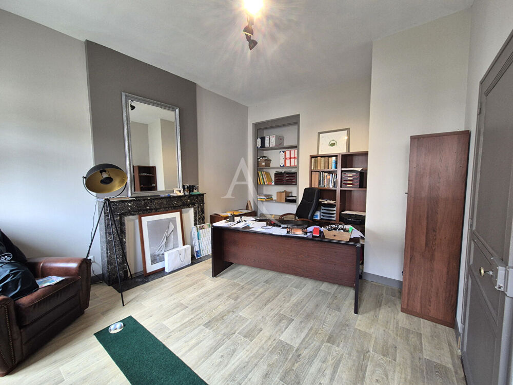 Maison de ville + T3 + local commercial