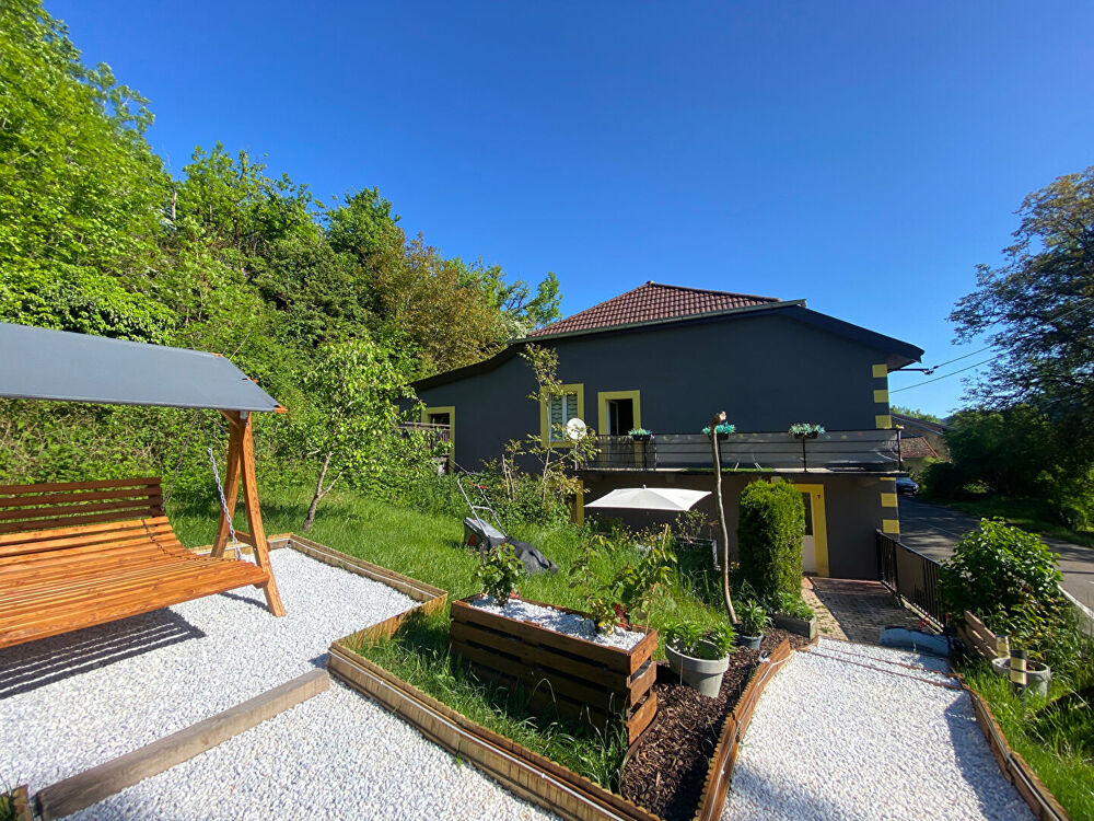 Vente Maison Maison  de type 8  aux Coteaux Du Lizon Saint lupicin