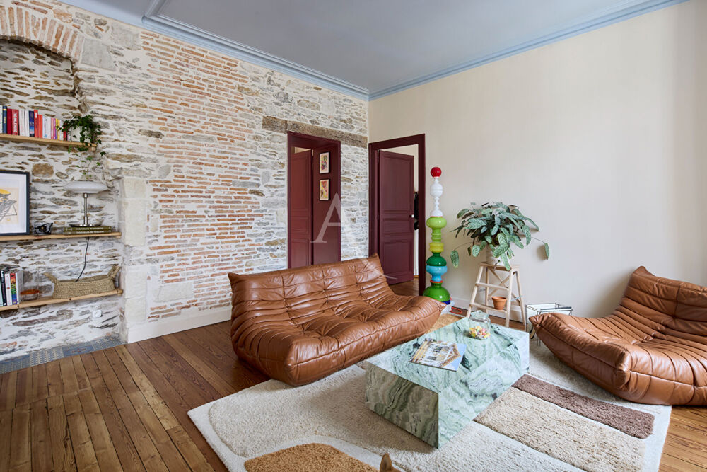 Vente Appartement NANTES, COEUR DE VILLE, Rue Saint-Léonard / Hôtel de Ville / Decré Magnifique T3 calme et lumineux fraîchement rénové Nantes