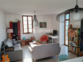  Appartement à louer 3 pièces 65 m²