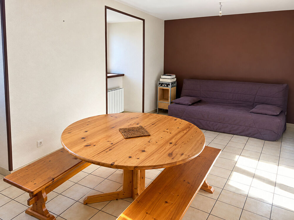 Location Appartement Studio meublé au 1er étage dans le centre ville de Tence Tence
