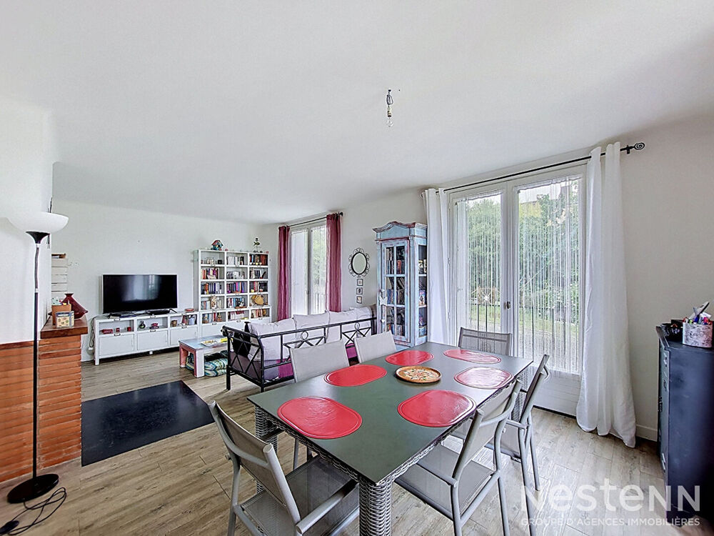 Vente Maison A Vendre Maison de 89 m² avec garage et jardin au centre du village de Courrensan Courrensan