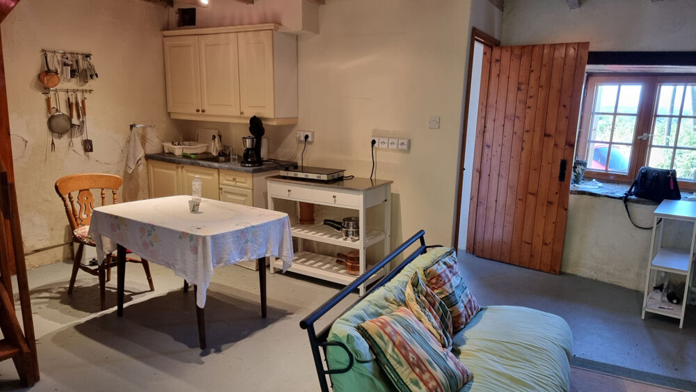Vente Maison COTES D'ARMOR, Saint Mayeux, Charmante maison en pierre 1 chambre avec superbe vue sur la campagne Saint mayeux