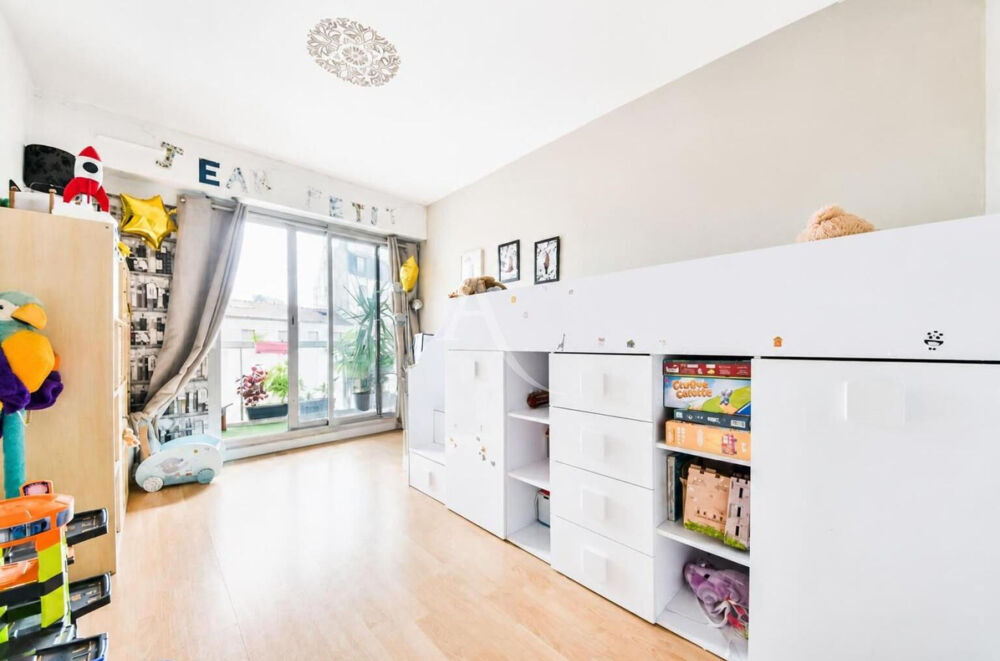 Vente Appartement 3 PIÈCES AVEC TERRASSE  UN VÉRITABLE COCON FAMILIAL Paris 13