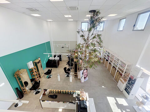 Fonds de commerce Salon de Coiffure V&eacute;g&eacute;tale Emplacement Premium ? Cr&ecirc;ches-sur-Sa&ocirc;ne 56000 71680 Vinzelles