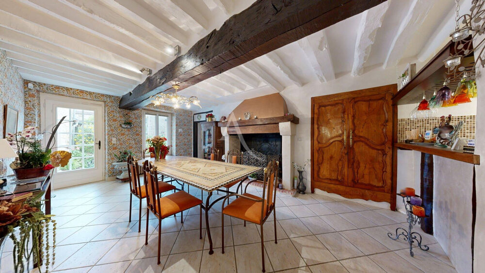 Maison Mezy Sur Seine, 250 m² habitables, parcelle 830 m² , dépendance 50 m²