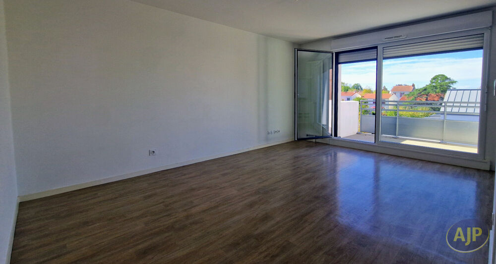 Vente Appartement Appartement  T2 de 2014 Clisson