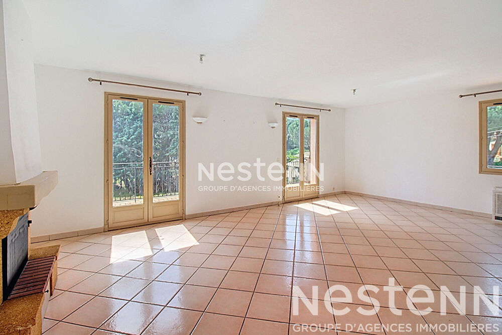 Maison Vidauban 4 pièce(s) 113m2 - terrain 3588m2 - garage - piscine - pool house