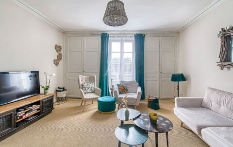   Maison de ville r�nov�e au coeur de Segr� Maison - 6 pi�ce(s) - 147 m�