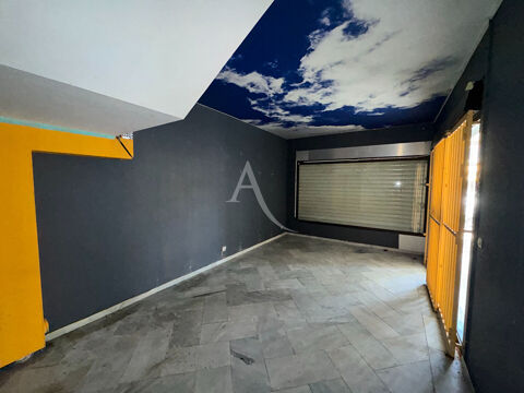   Local commercial avec vitrine sur CAYENNE - rue l'allouette 
