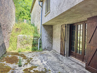  Maison � vendre 9 pi�ces 325 m�