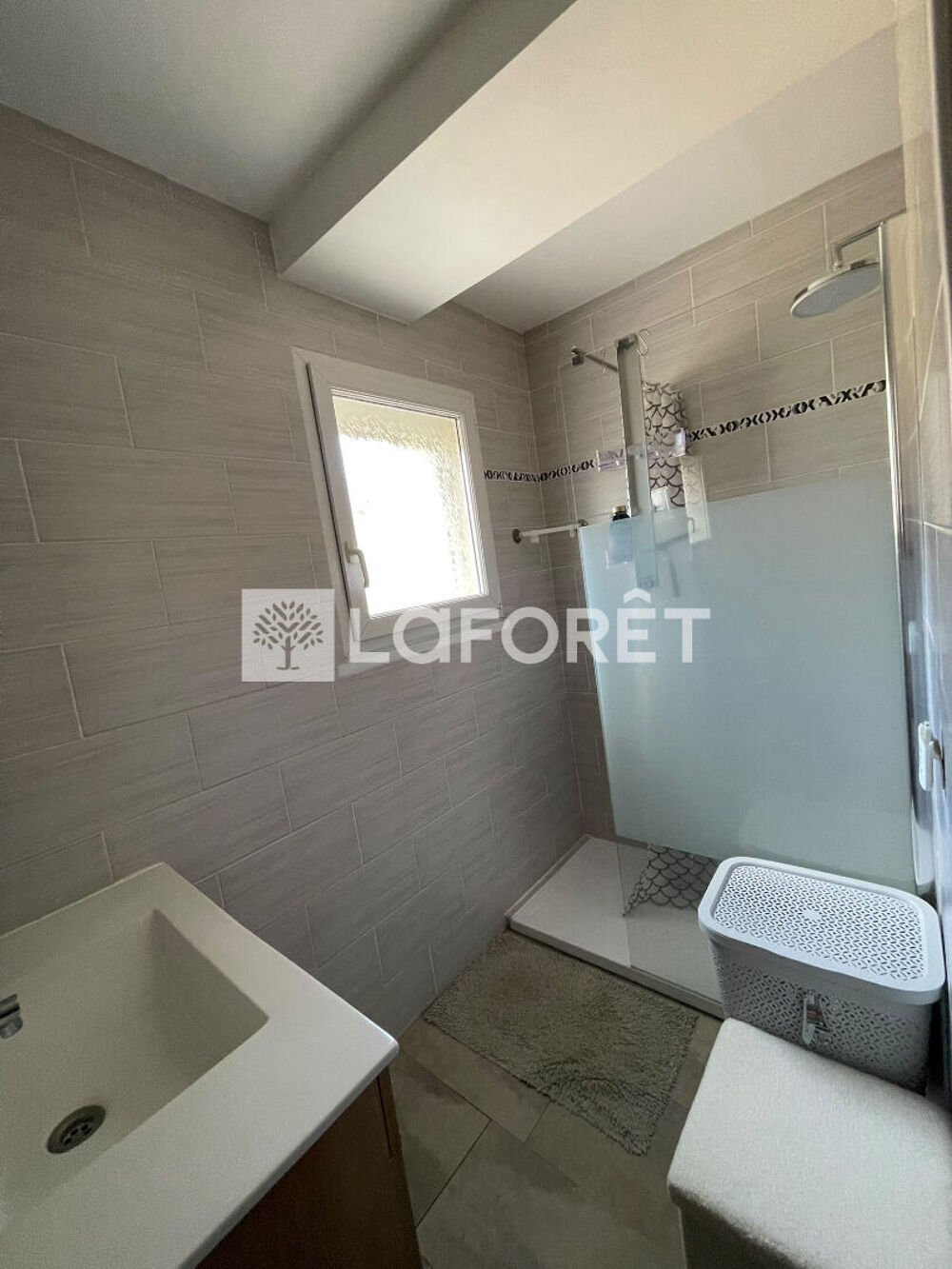 Appartement Reynes 3 pièce(s) 62.69 m2
