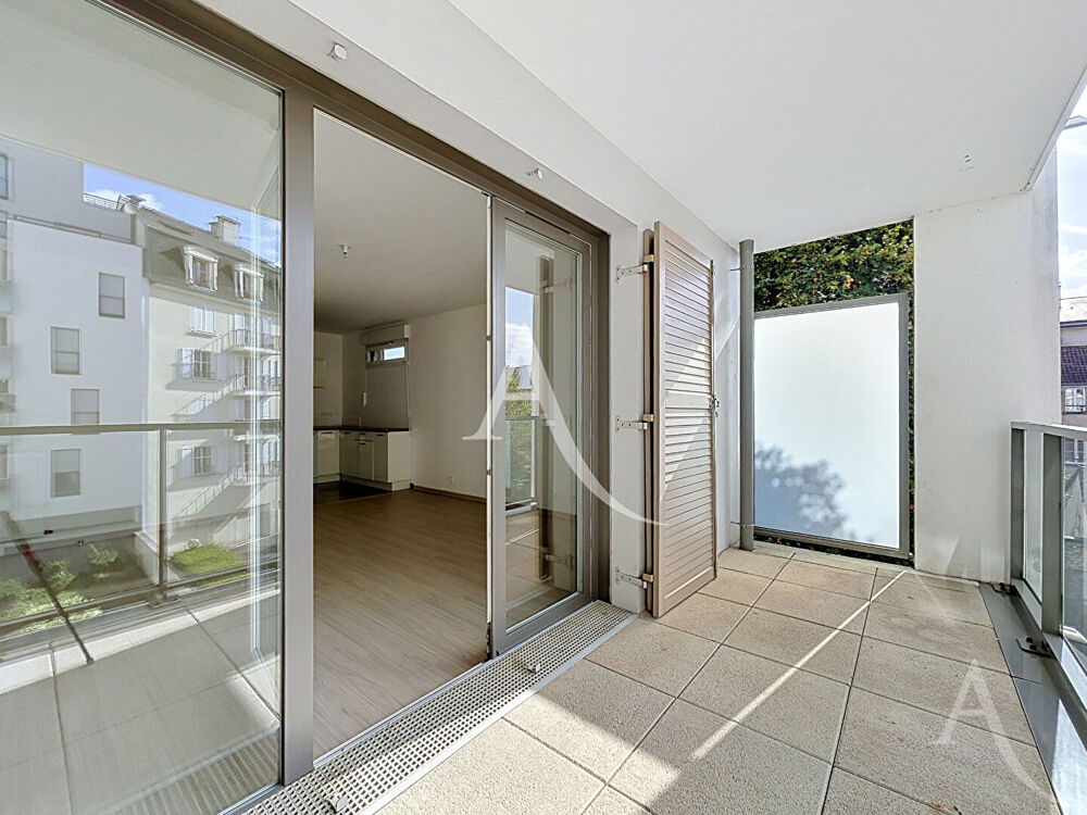 Appartement 2 pièces au coeur du centre ville de Mantes La Jolie avec place de stationnement