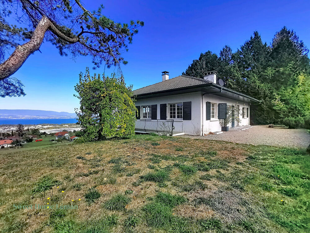 MAISON AVEC VUE LAC