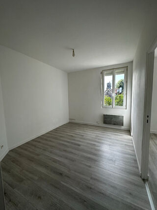 Appartement à louer 2 pièces 37 m²