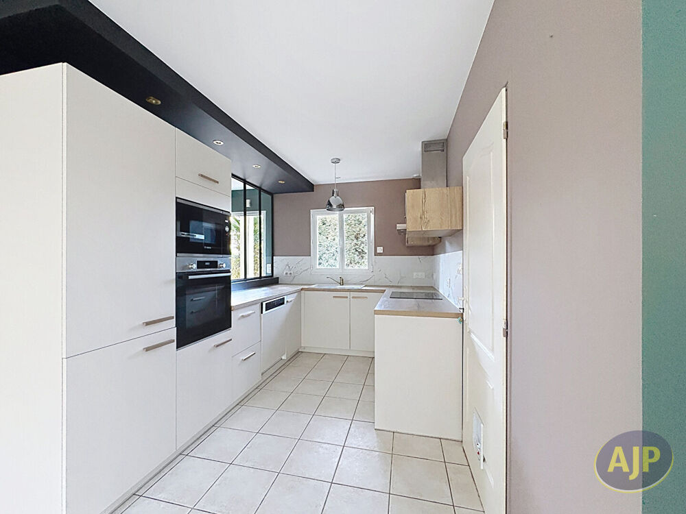 Vente Maison CORPE - Maison de plain-pied - Au calme - Piscine Corpe